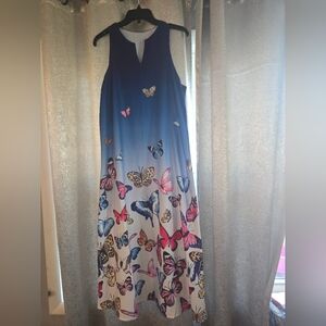 Butterfly Print Maxi V Nexk Size Small